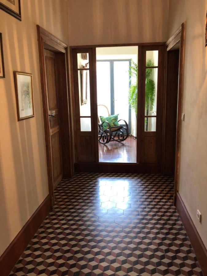 L'Oiseau Bleu Rollier Bed & Breakfast Roubia ภายนอก รูปภาพ