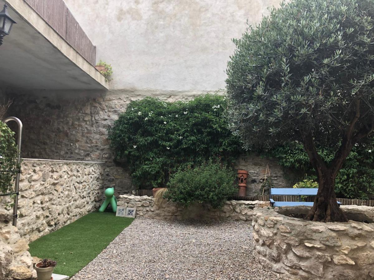 L'Oiseau Bleu Rollier Bed & Breakfast Roubia ภายนอก รูปภาพ