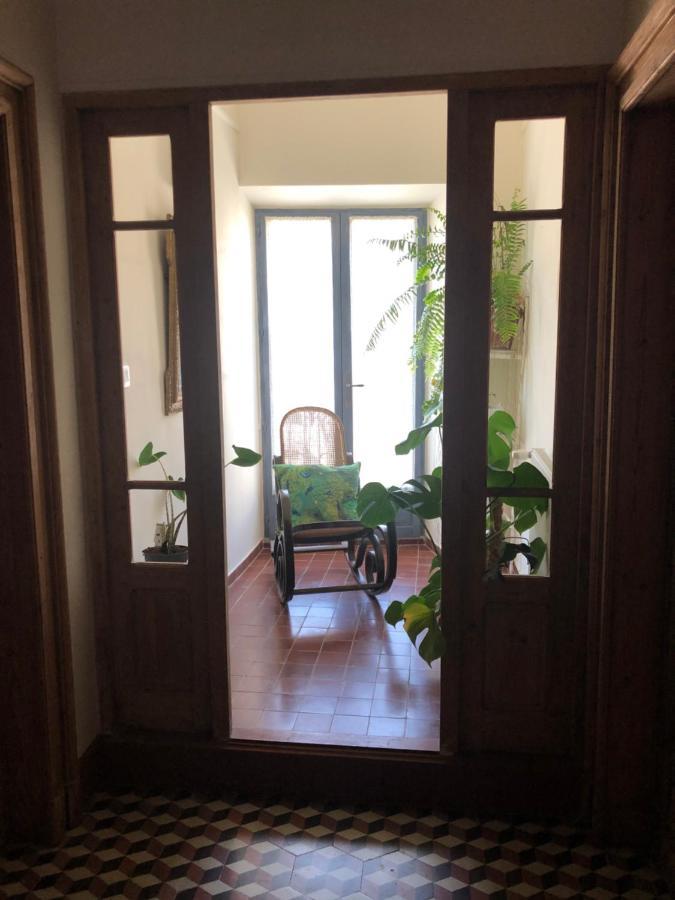 L'Oiseau Bleu Rollier Bed & Breakfast Roubia ภายนอก รูปภาพ