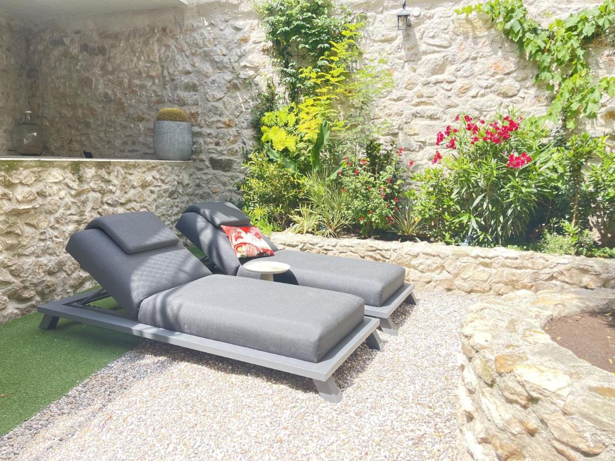 L'Oiseau Bleu Rollier Bed & Breakfast Roubia ภายนอก รูปภาพ