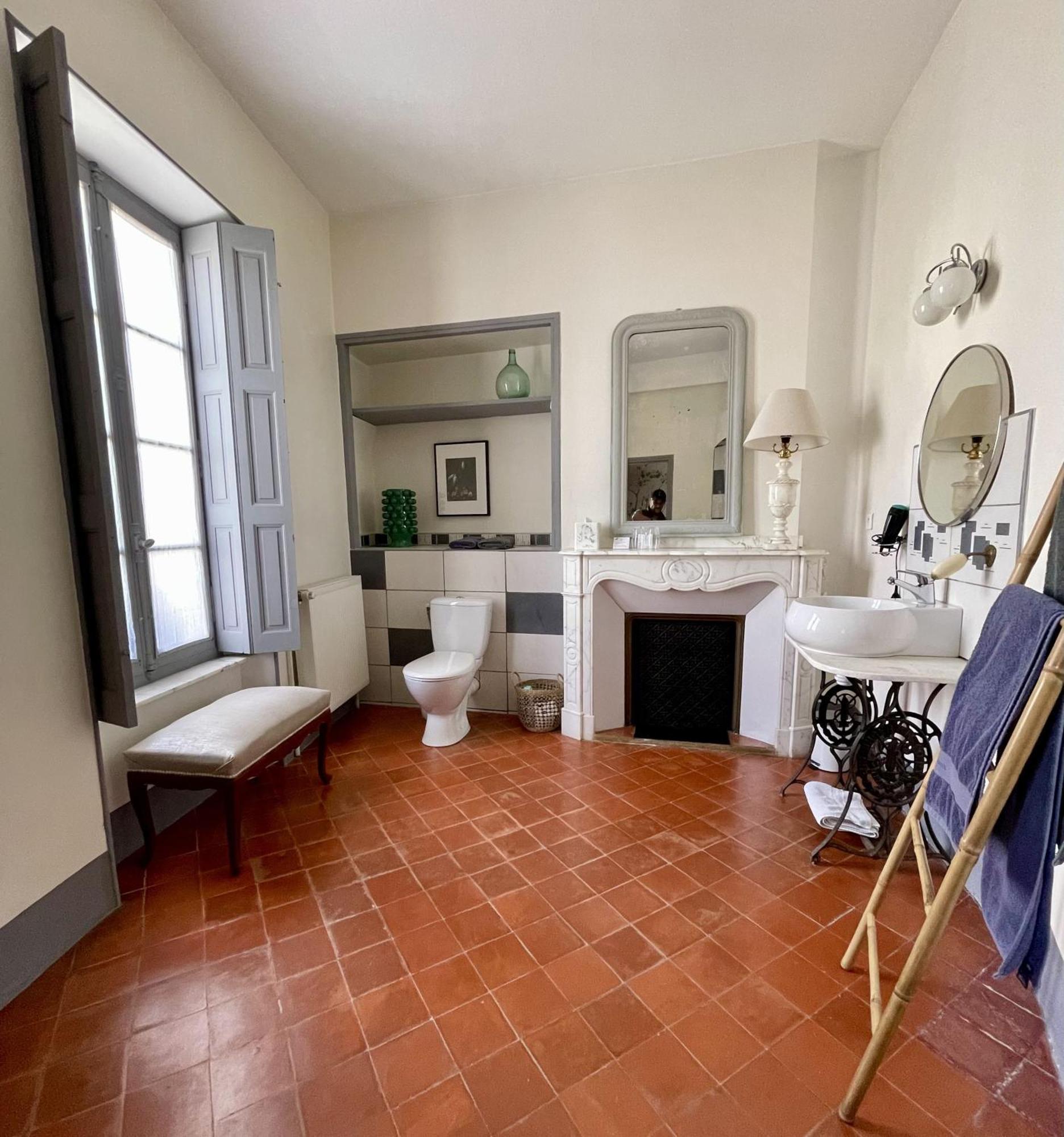 L'Oiseau Bleu Rollier Bed & Breakfast Roubia ภายนอก รูปภาพ