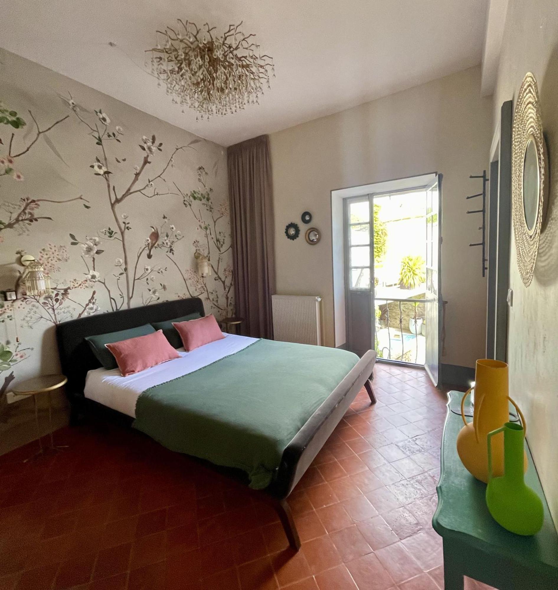 L'Oiseau Bleu Rollier Bed & Breakfast Roubia ภายนอก รูปภาพ