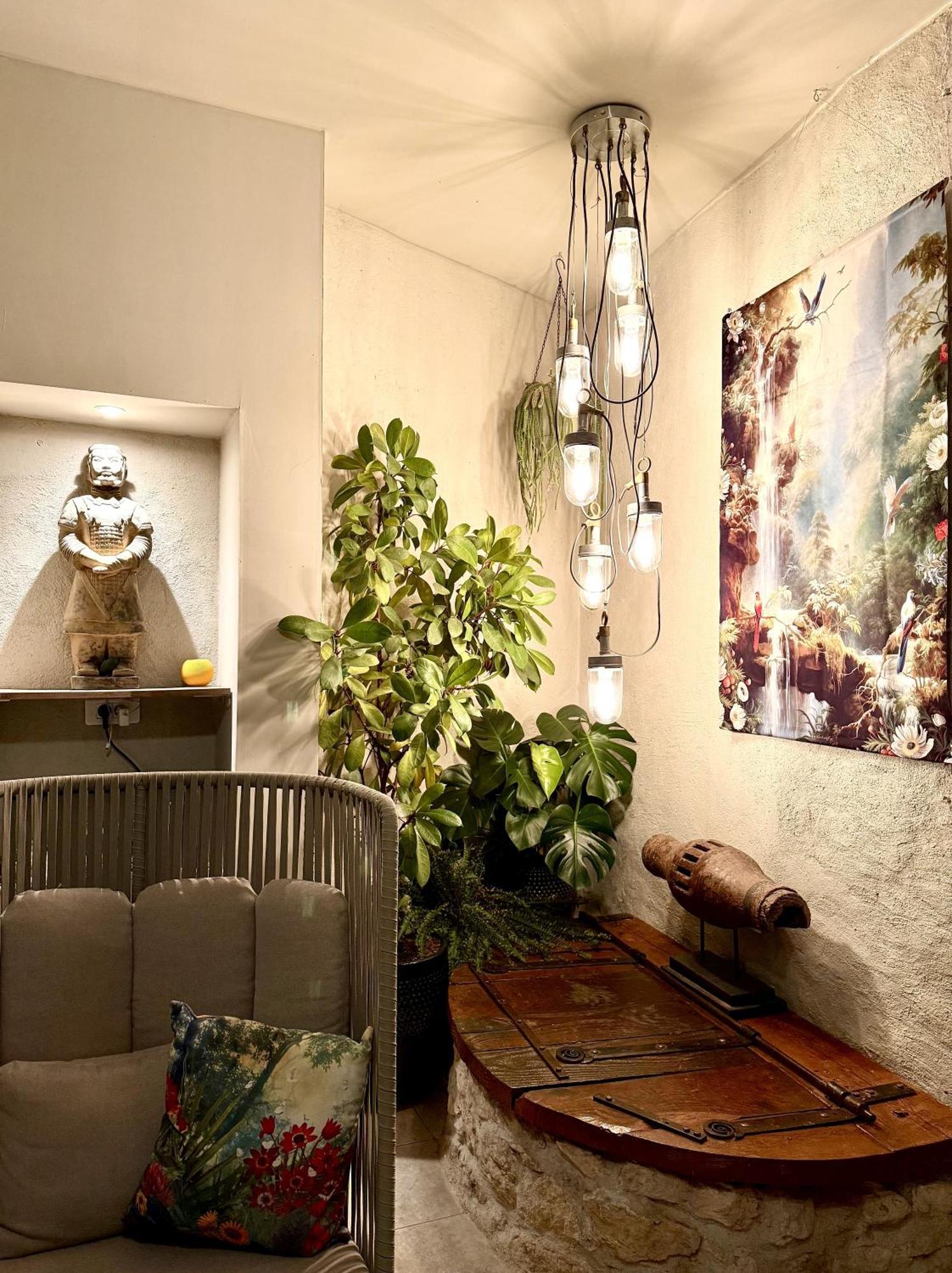 L'Oiseau Bleu Rollier Bed & Breakfast Roubia ภายนอก รูปภาพ