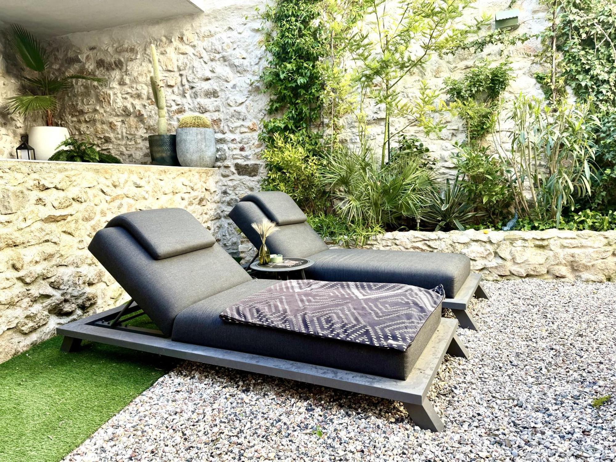 L'Oiseau Bleu Rollier Bed & Breakfast Roubia ภายนอก รูปภาพ