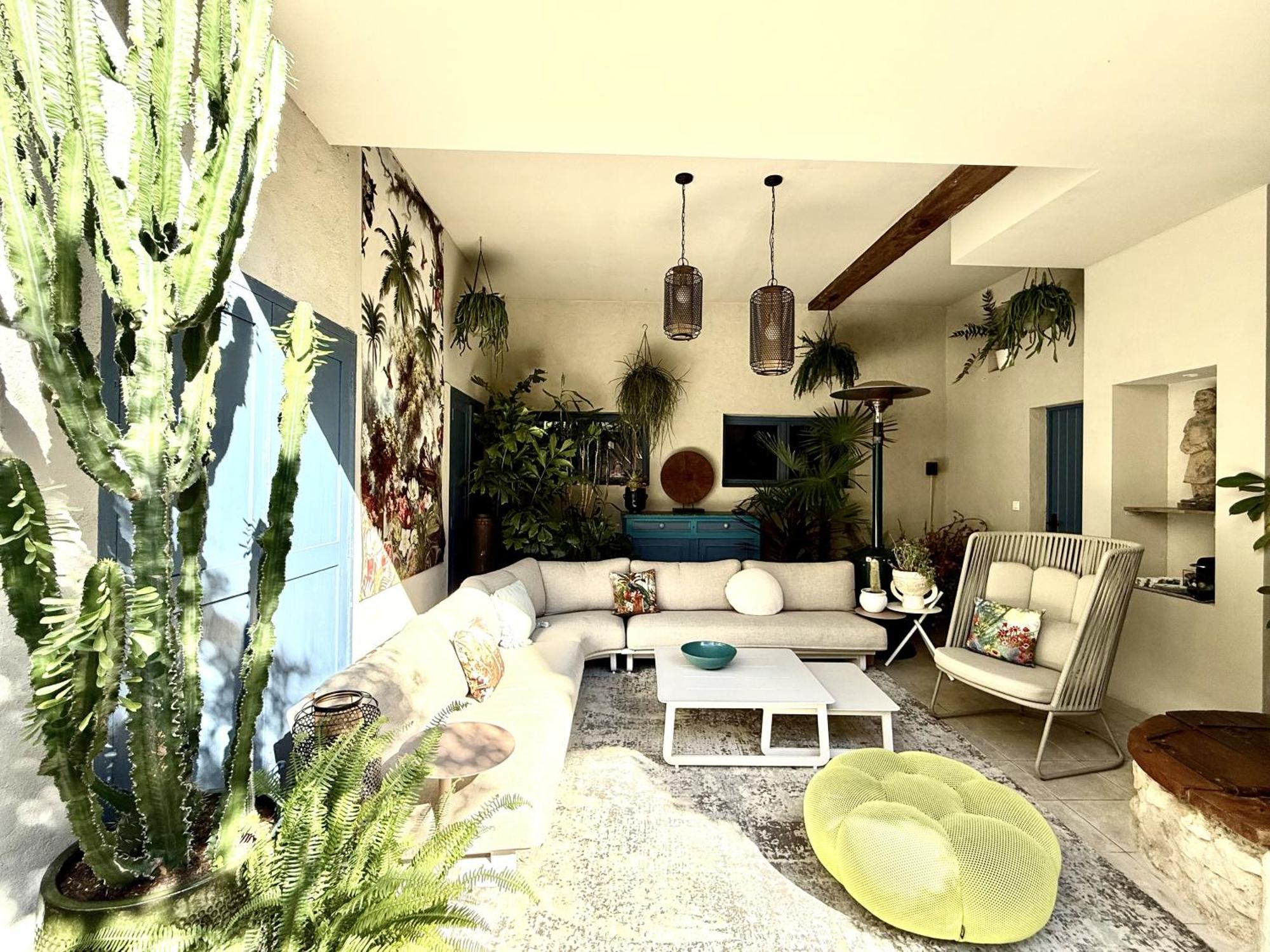 L'Oiseau Bleu Rollier Bed & Breakfast Roubia ภายนอก รูปภาพ